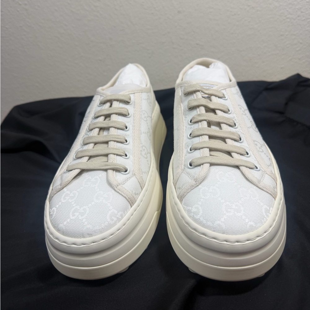 Gucci GG Treck 1977 Tennis Canvas Platform Low Top Trainer - Picture 3 of 11